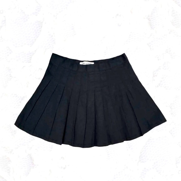 Urban Outfitters Authentic Skirt NEW - Medium (tags attached) - Picture 1 of 1
